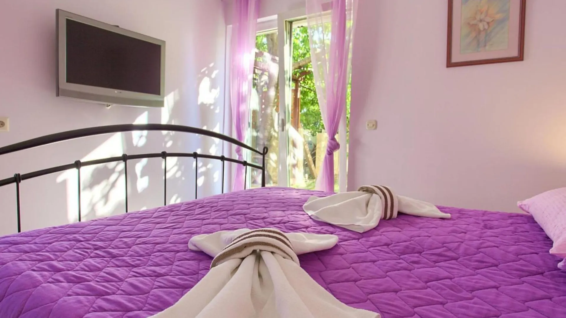Elegant Krk Hideaway Apartment With Terrace Veglia